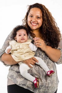 Family-portrait-studio-mom-daughter