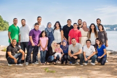 family-portrait-multiple-generations-outdoor