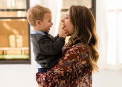 Mom-son-share-a-moment