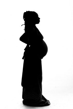 Silhouette-maternity-photo-studio
