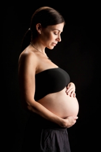 Peaceful-maternity-profile-studio-photo